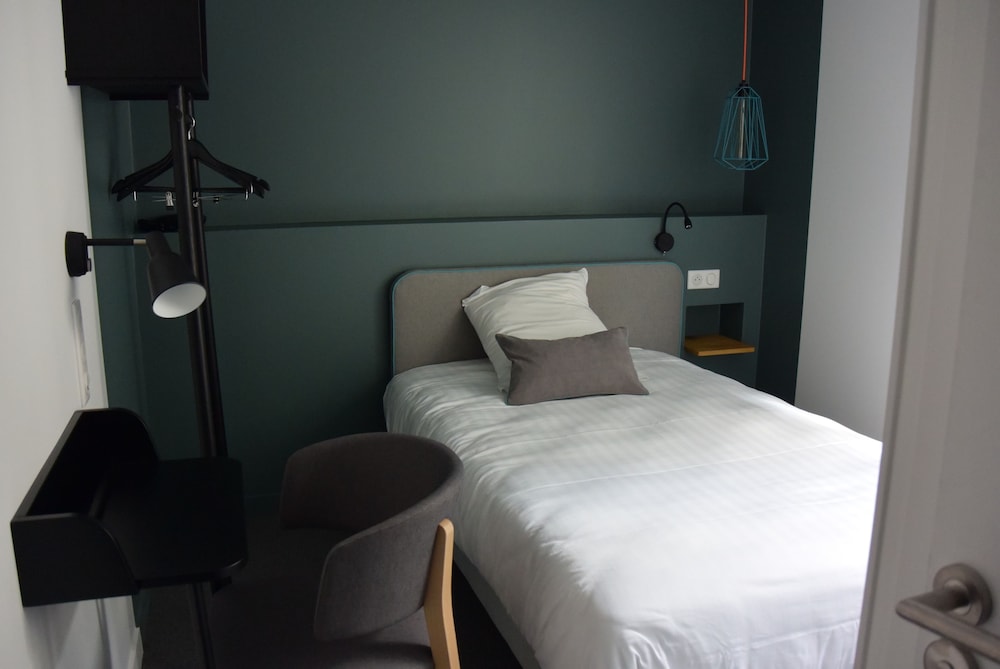 Confidant Room photo 2