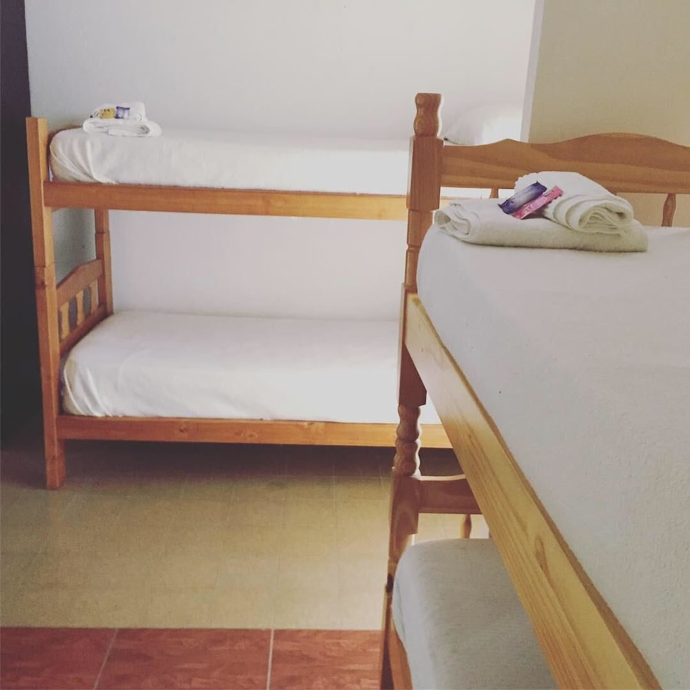 Triple Room, Shared Bathroom photo 2