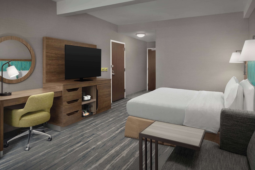 Room, 1 King Bed, Accessible, Non Smoking - Photo 1