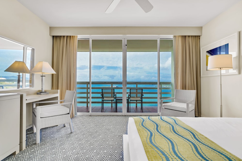 Room, 1 King Bed, Ocean View - Photo 3