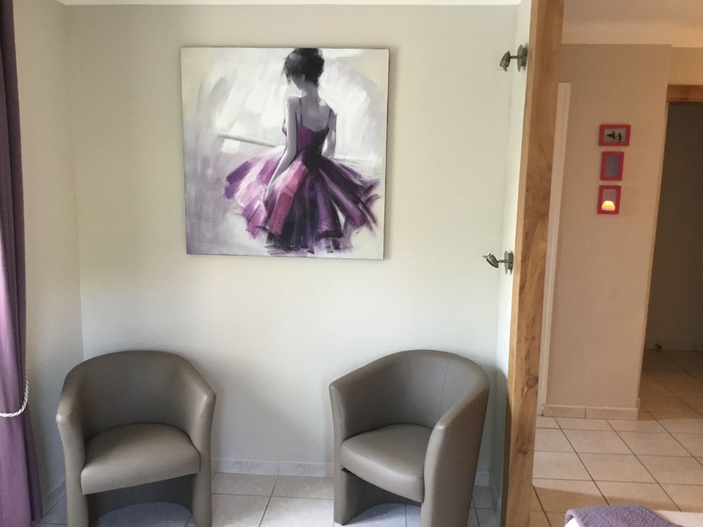 Double Room (Prune) photo 3