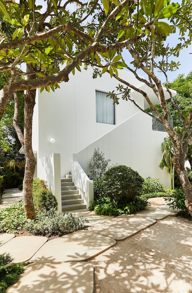 Canopy Villa