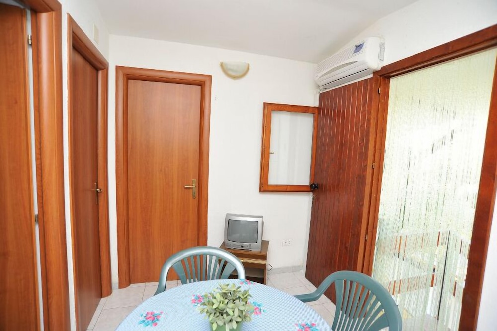 Apartment, 2 Bedrooms (4 Pax) photo 3