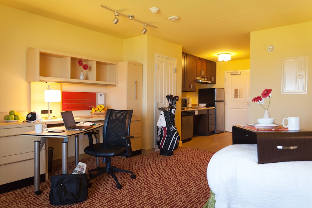Suite, 2 Bedrooms photo 2