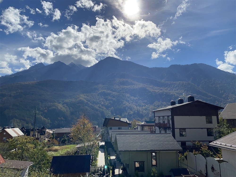Standard Double Room, Balcony, Mountain View photo 2