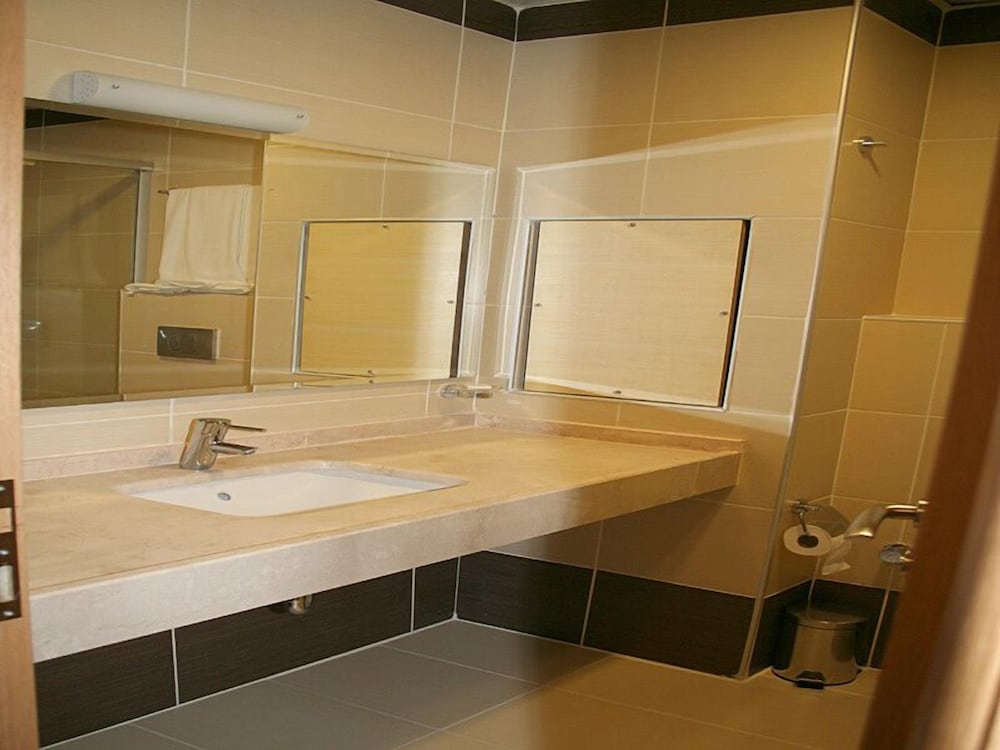 Standard Double Or Twin Room photo 2