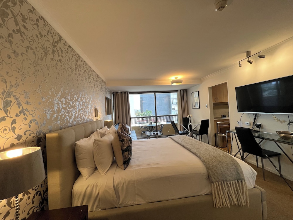 Basic Studio Suite, 1 Double Bed with Sofa bed, Accessible photo 1