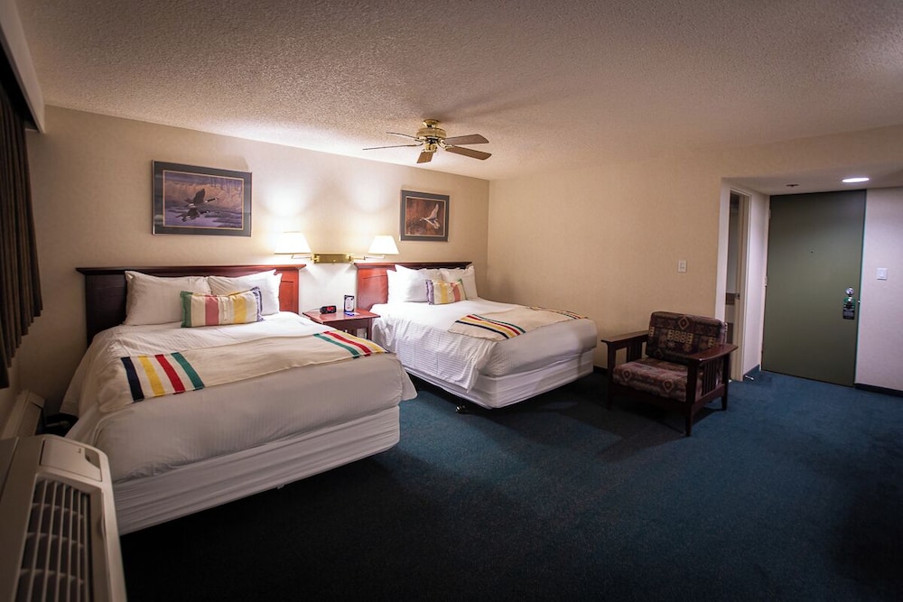 Deluxe Double Room, 2 Queen Beds, Non Smoking photo 3