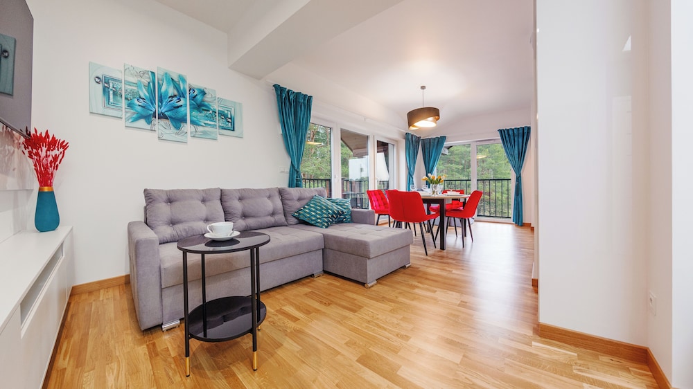 Family Apartment, 1 Bedroom, Balcony (5 os) photo 1