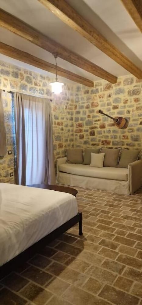 Luxury Quadruple Room, Beach View photo 1