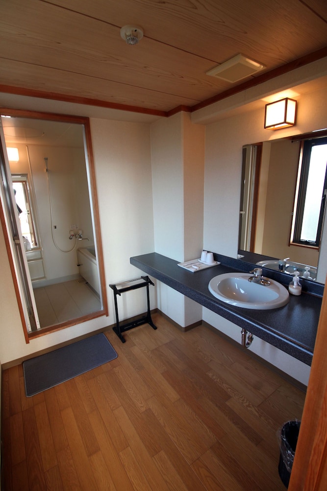 Deluxe Japanese Style Room for 4 Guests photo 3