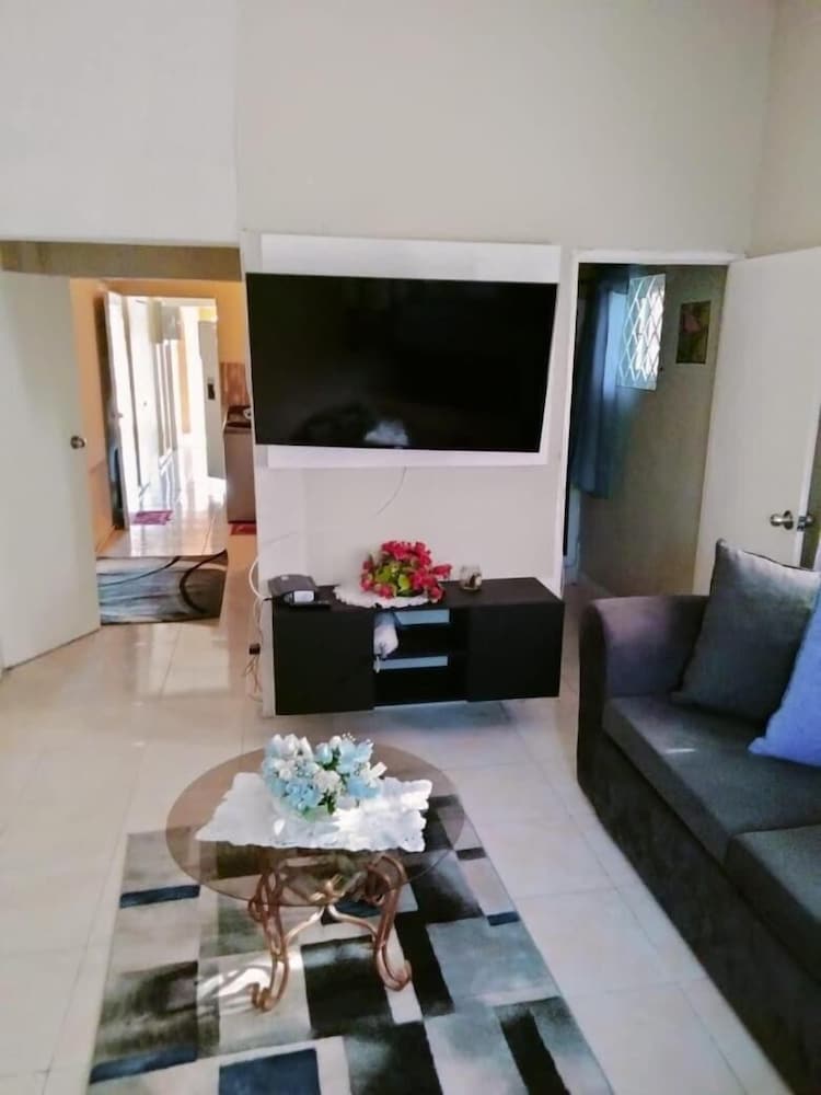 Apartment, 2 Bedrooms, Accessible, Smoking