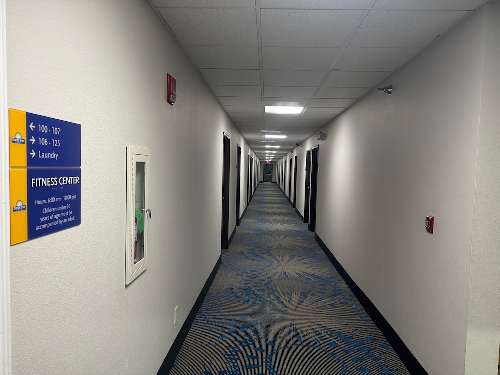 Studio Suite, Multiple Beds, Non Smoking - Photo 3