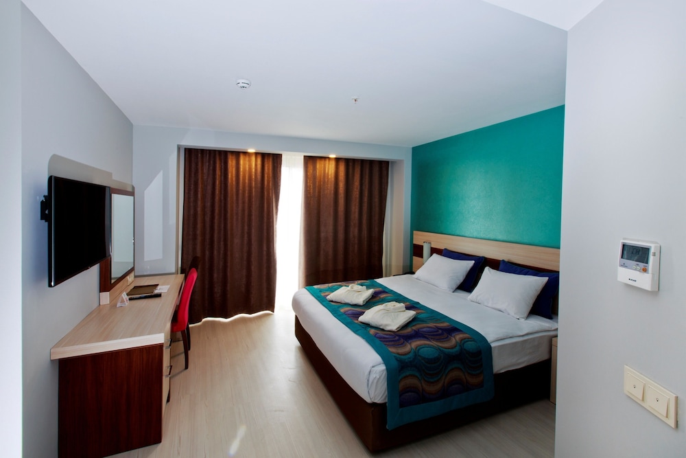 EXECUTIVE SEA VIEW photo 3