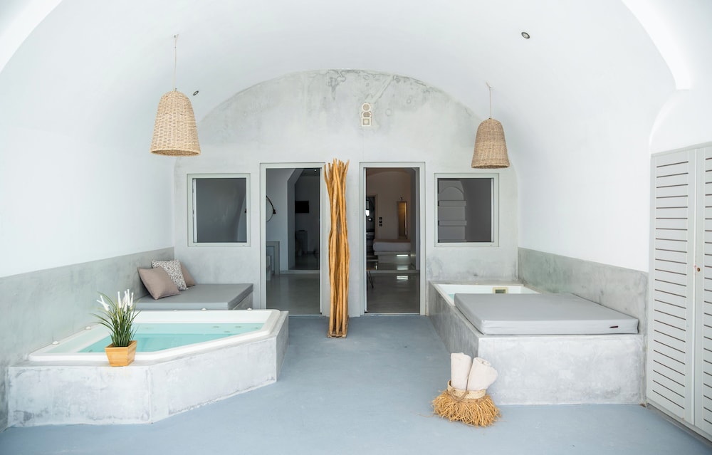 Standard Suite, Hot Tub, Sea View