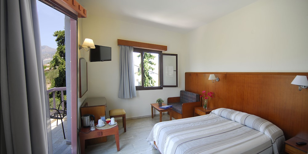 Standard Room - Photo 2
