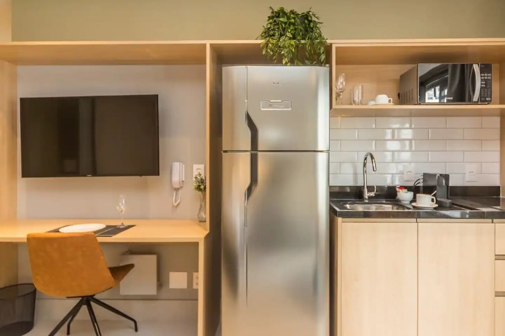 Deluxe Studio Suite - Photo 7