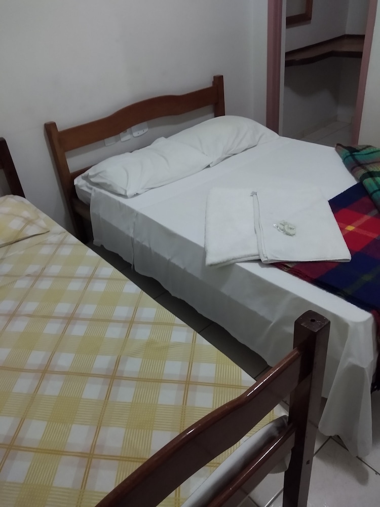 Economy Triple Room photo 1