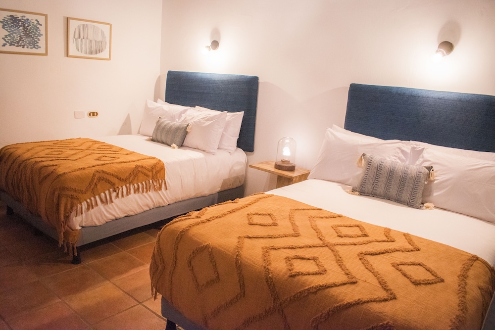 Deluxe Room, 2 Double Beds - Ground Floor
