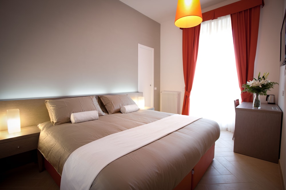 Classic Double or Twin Room, Balcony