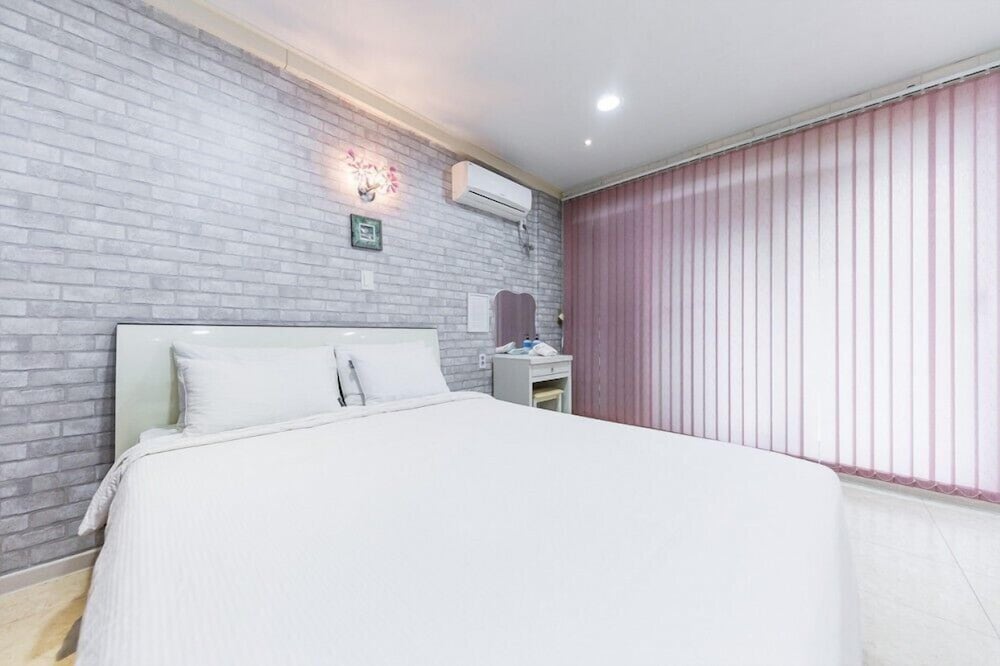 Room (Gray2) - Photo 2