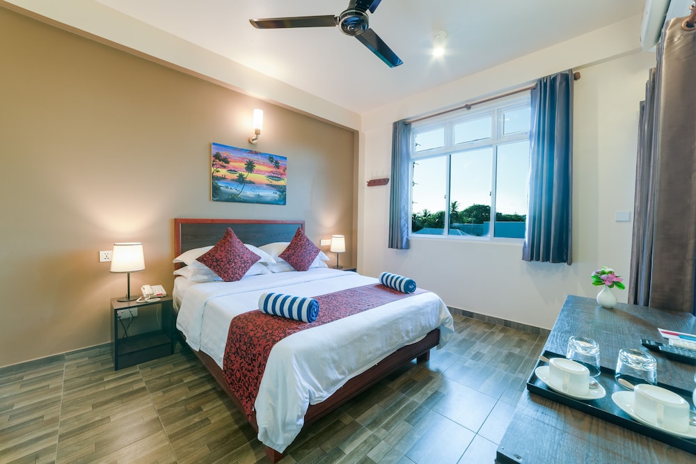 Deluxe Double with Island View photo 3