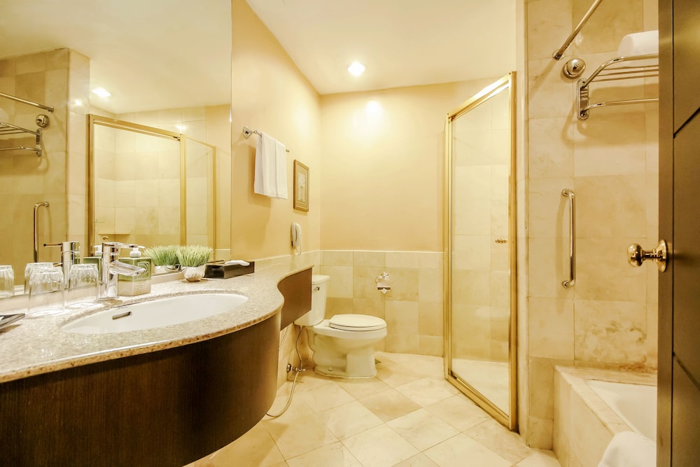 Studio Suite - Photo 2