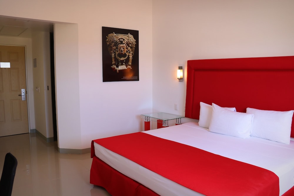 Standard Room, 1 King Bed photo 3