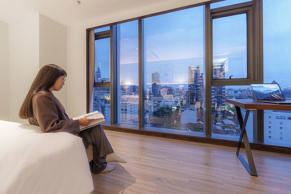 Deluxe Room, City View