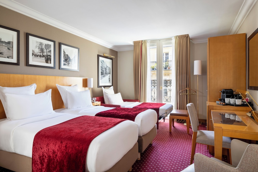Superior Triple Room photo 1