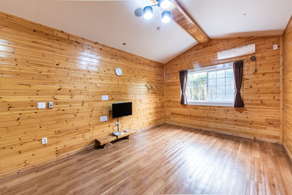 Traditional Room (Ondol) - Photo 2