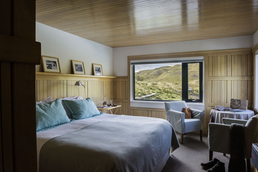 Room, River View photo 3