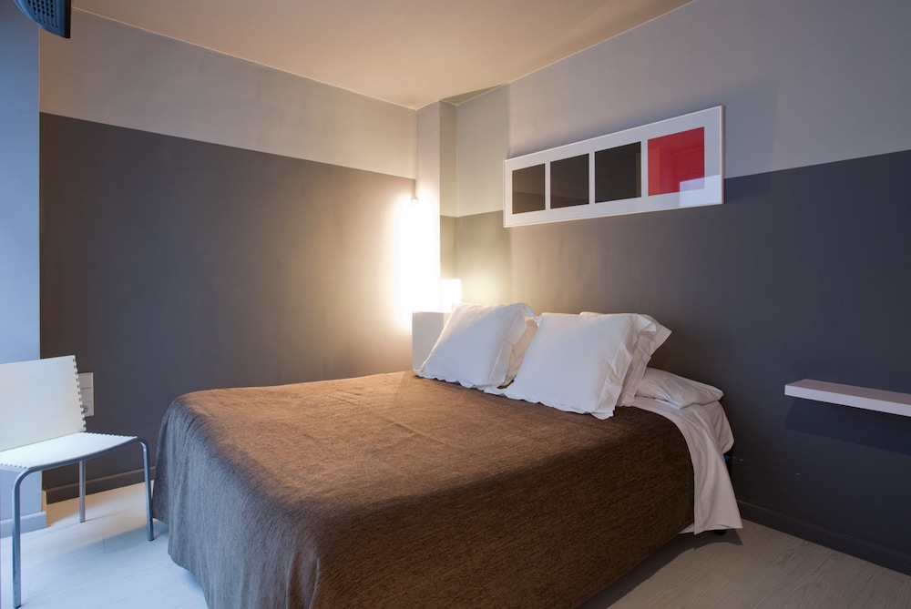 Superior Double Room, City View - Photo 11