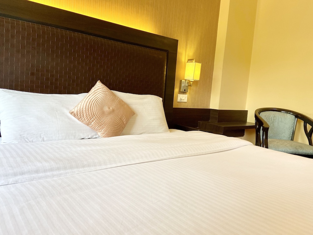 Executive Room - Photo 1