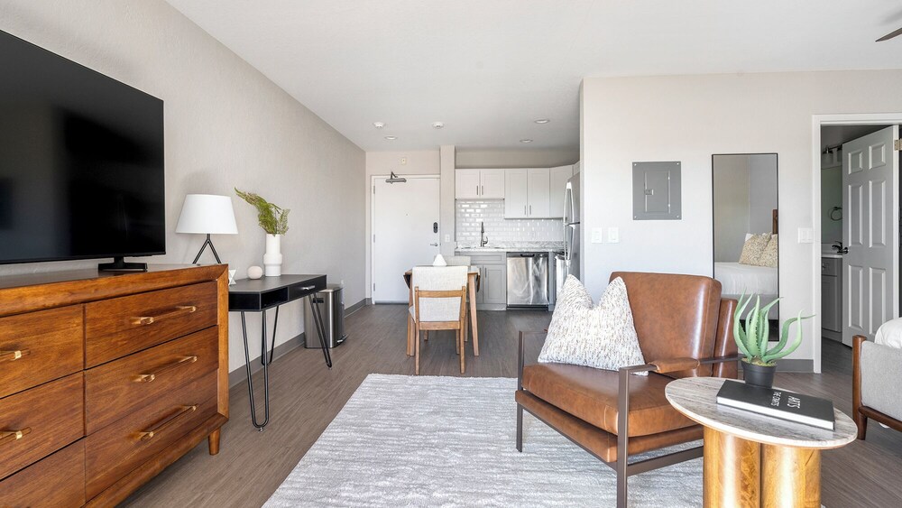 Studio (1 Bedroom) photo 1