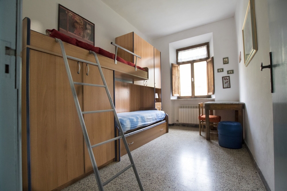 Apartment, 2 Bedrooms, Accessible, Smoking photo 3