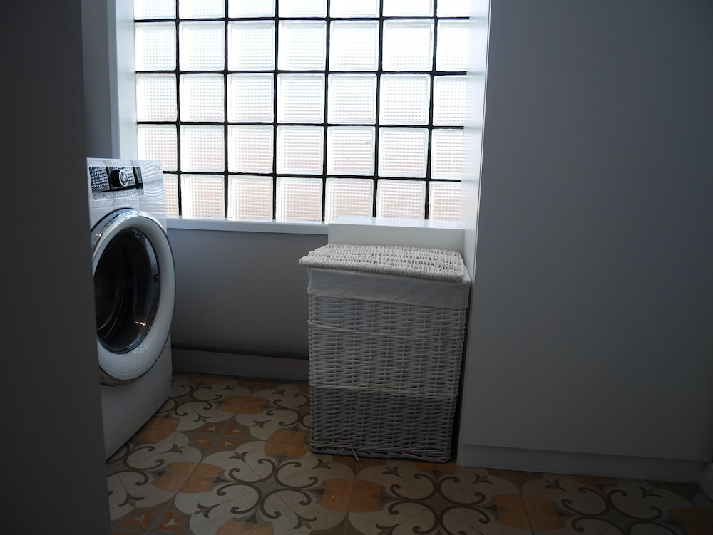 Family Apartment, Ensuite, City View (COSY HOME 1) photo 3