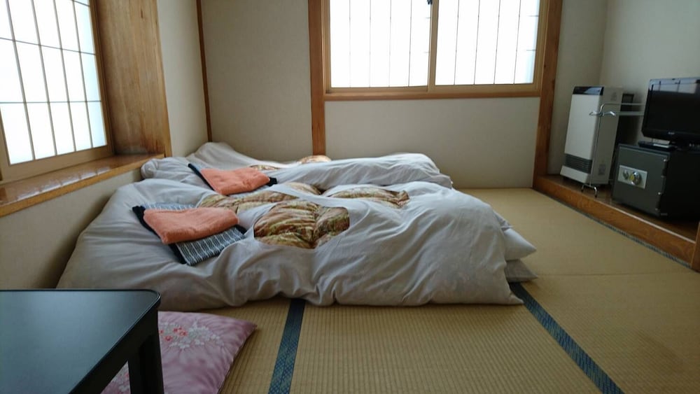 Japanese Style Room for 2 Guests, Shared Bathroom photo 1