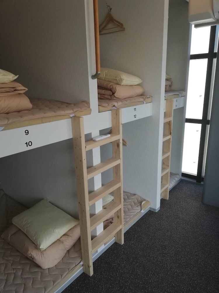 Male Dormitory Room photo 1