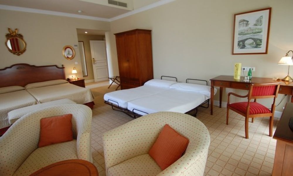 Double Room (extra bed) - Photo 4