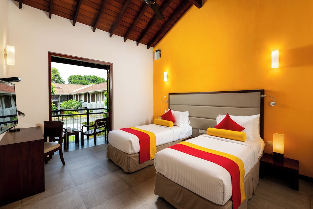 Deluxe Suite, 1 Bedroom, Garden View photo 1