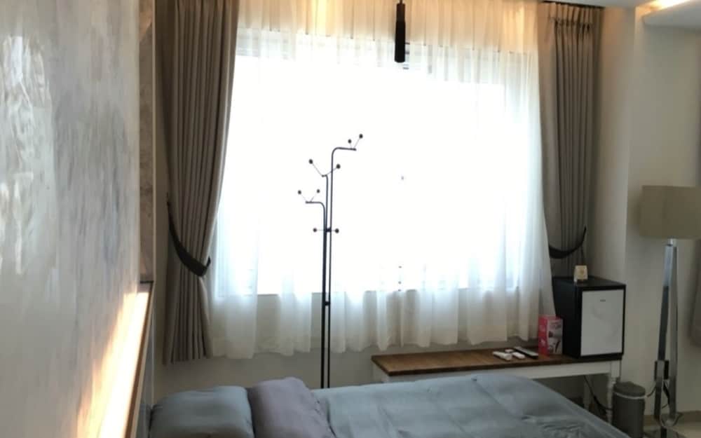 Room (Vvip 3-person room)
