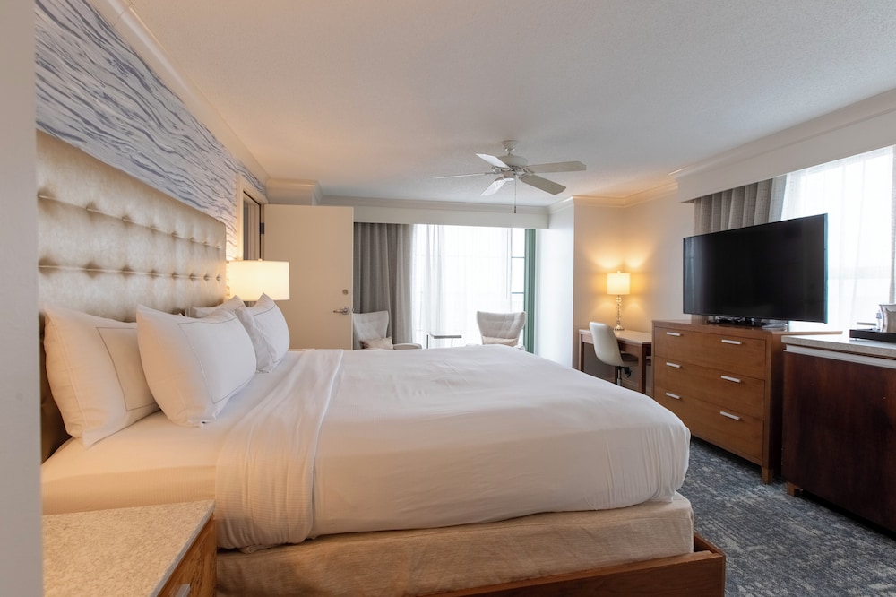 Suite, Accessible - Photo 2