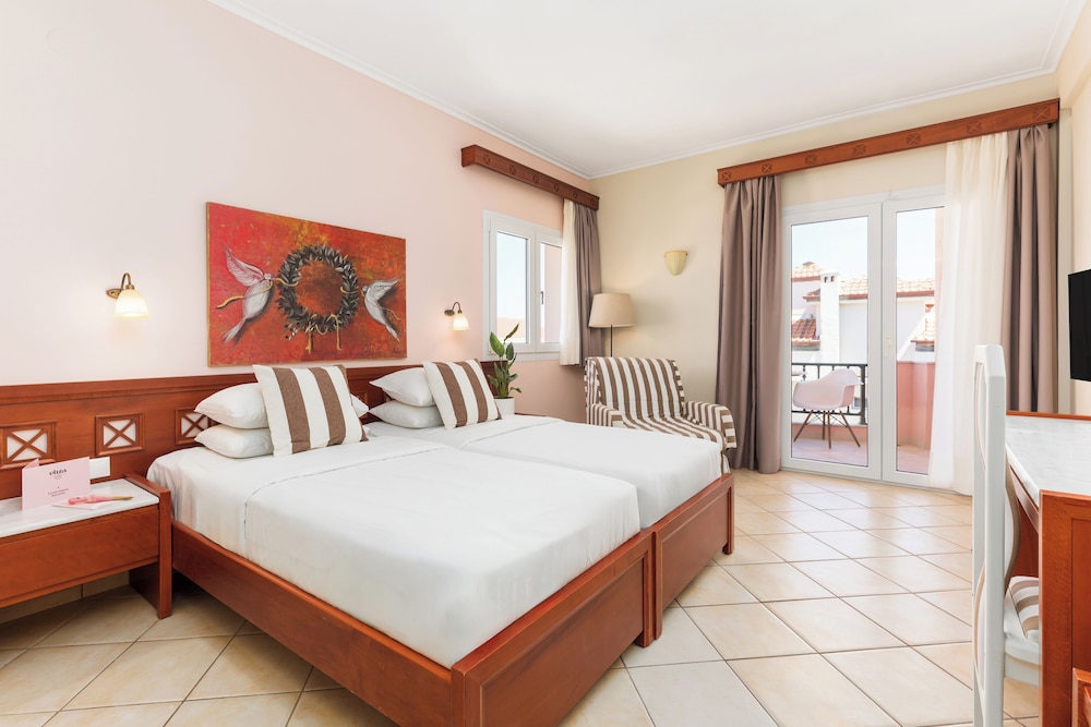 Standard Double or Twin Room photo 1