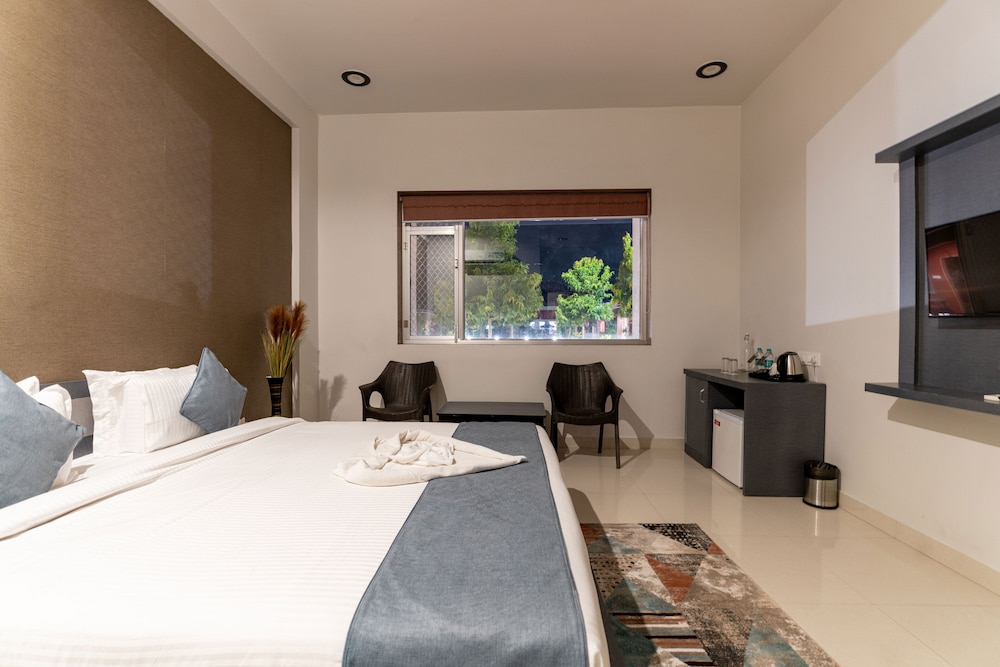 Execuive Room