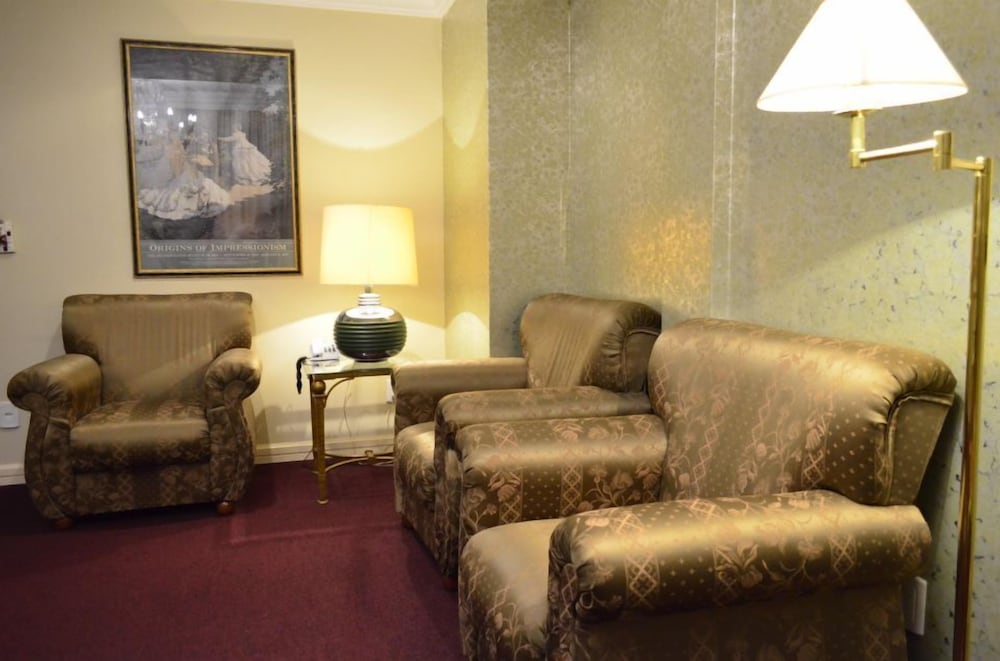 Deluxe Room, Accessible - Photo 1