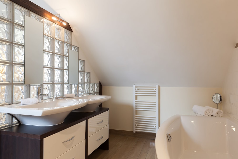 Junior Suite - Photo 12