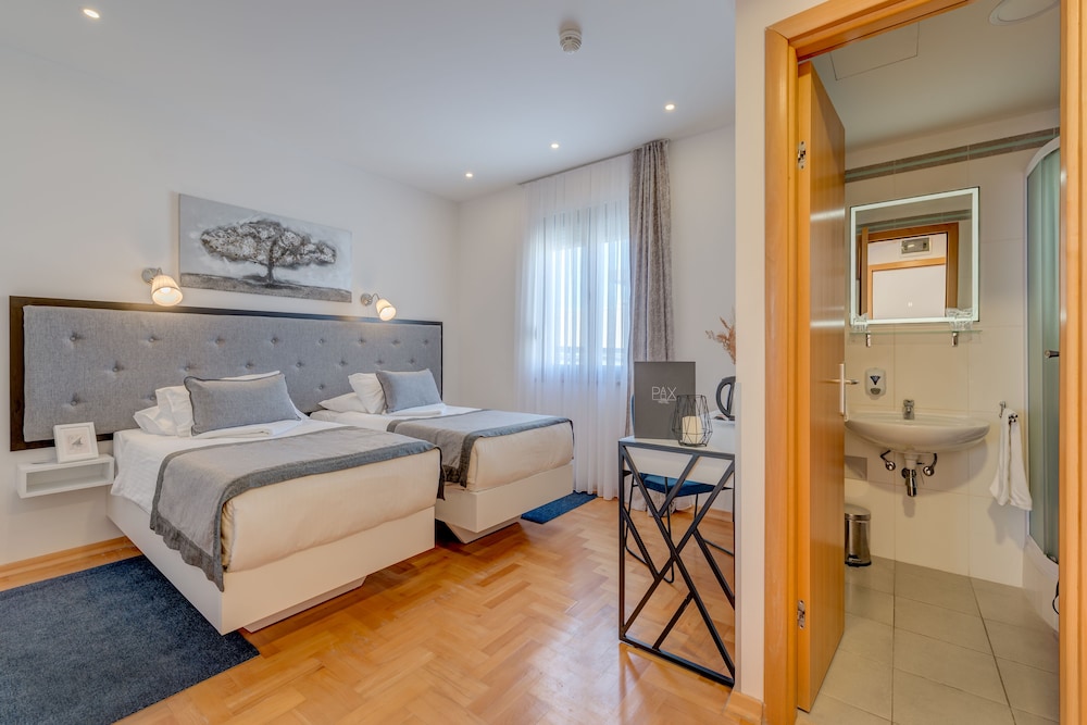 Classic Double Room, Courtyard View photo 1