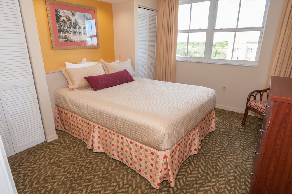 Two Bedroom Suite - Photo 2