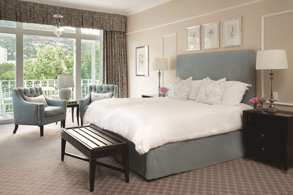 Junior Suite (Deluxe) - Photo 9